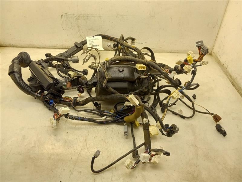 05 06 07 08 09 Toyota Prius Main Engine Room Harness 82111-47320