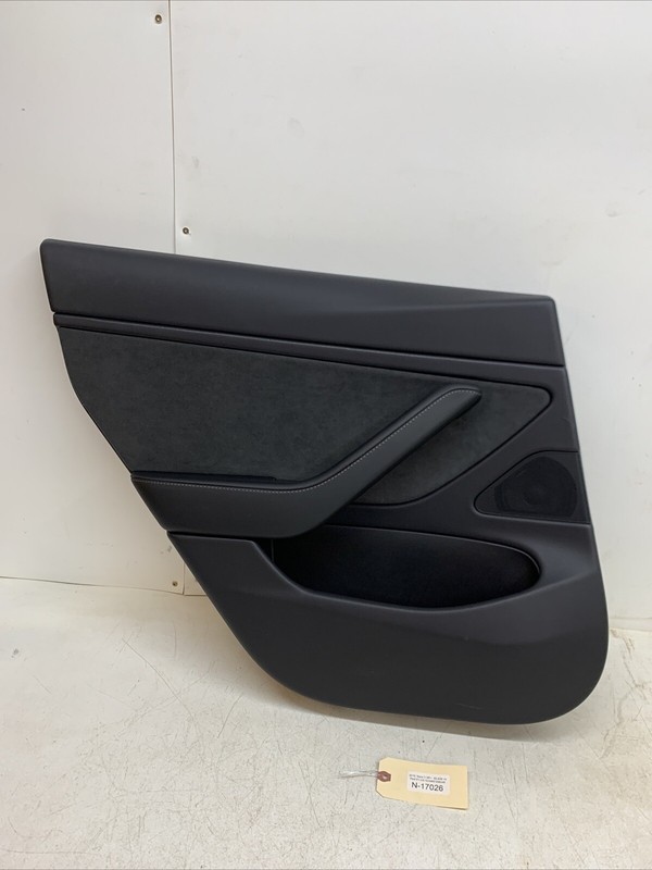 ⚡️18-20 TESLA M3 REAR LEFT SIDE DOOR TRIM PANEL BLACK 1105095-01-L 17026 C2