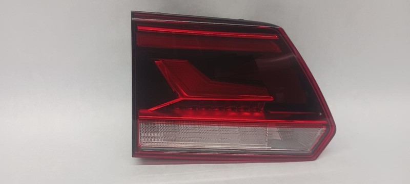 21-'23 VOLKSWAGEN ATLAS Left driver inner Taillight LED OEM Grade A!