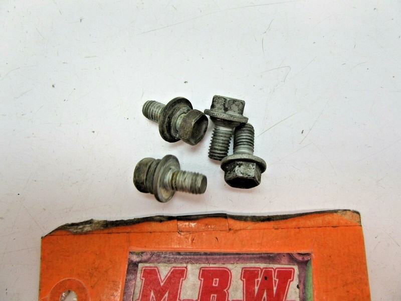 BOLT BOLTS HOOD HINGE LEFT RIGHT FRONT TO CAR BODY FRONT END for 94-99 CELICA
