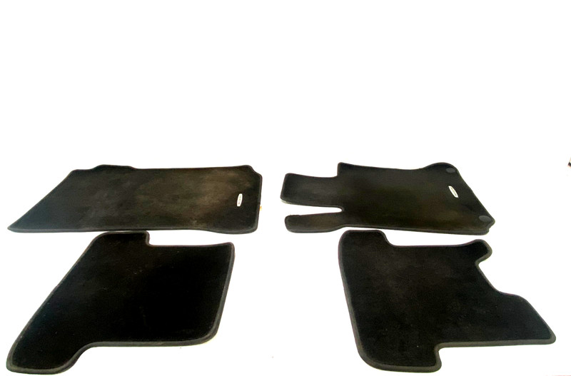 10-16 MERCEDES E550 CONVERTIBLE FLOOR CARPET MATS MAT SET OF 4 W207 OEM #A0.36