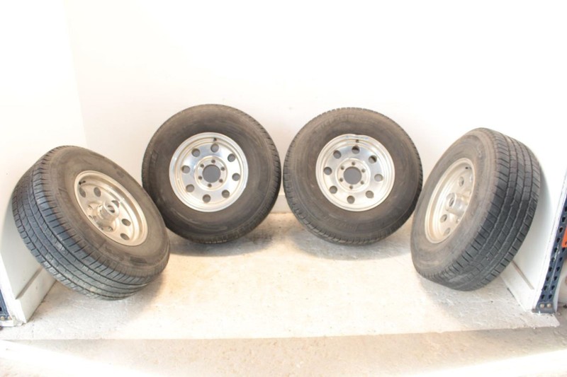 95-00 Toyota TACOMA 2.7L Aftermarket Set of 4 Wheels with Tires