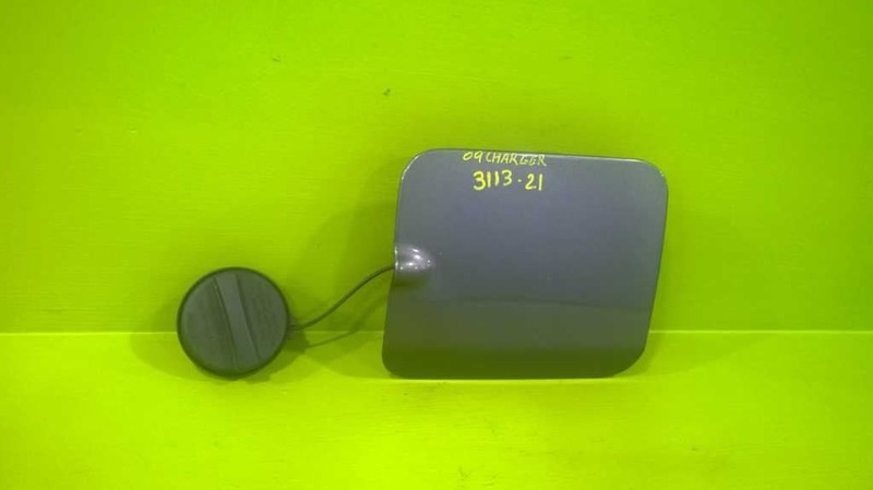09 10 DODGE CHARGER GAS FUEL FILLER DOOR LID COVER W/CAP OEM 3113-21