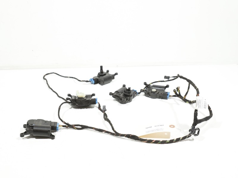 2019–2022 Volkswagen Jetta Hvac Air Vent Door Flap Actuator W/ Harness Set 5 OEM
