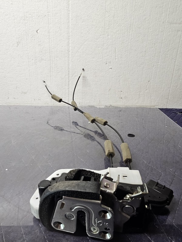 NISSAN MURANO FRONT RIGHT PASSENGER SIDE DOOR LOCK LATCH ACTUATOR OEM 2015-2024