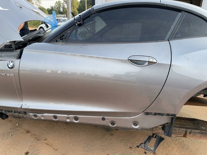 2009-2016 BMW Z4 LH LEFT DRIVER SIDE DOOR GRAY PAINT CHIP BY FENDER