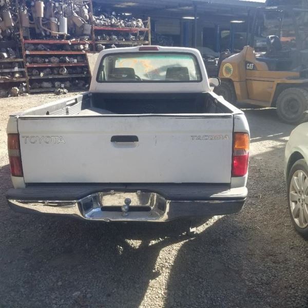 Rear Axle 2WD Extended Cab 4 Cylinder 3.58 Ratio Fits 95-02 TACOMA 329375