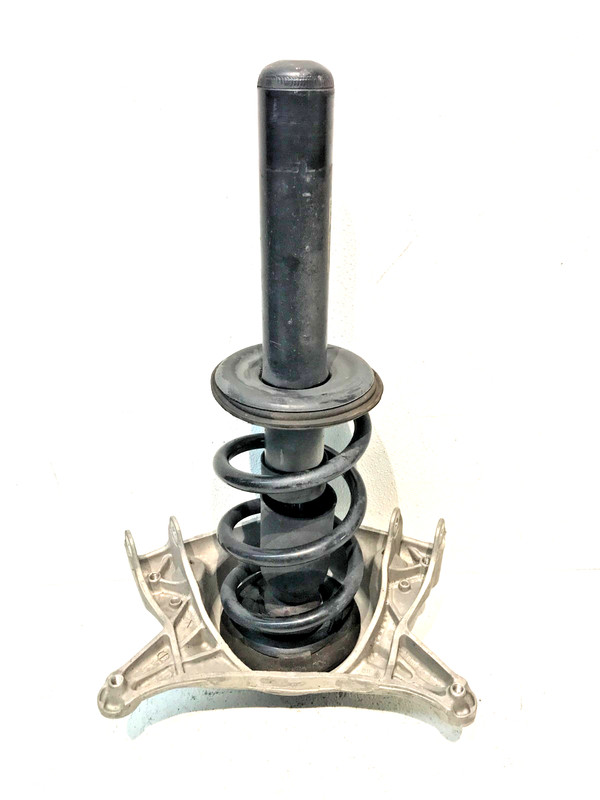 2013 - 2017 AUDI S5 FRONT RIGHT SIDE STRUT SHOCK ABSORBER 8T0413031AR OEM