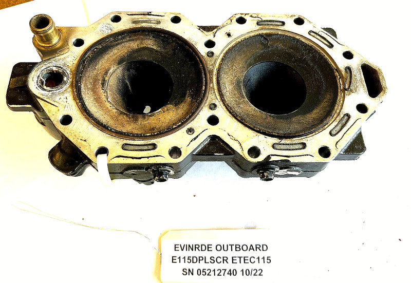 Evinrude 115hp ETEC Outboard Starboard Head 5006451 FRESHWATER