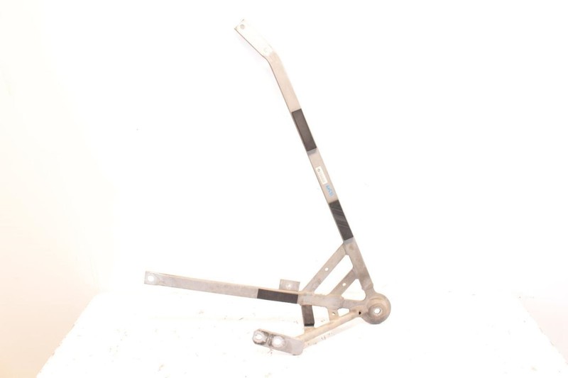 15-17 BMW M3 3.0L Twin Turbo Driver Left Rear Suspension Subframe Bracket