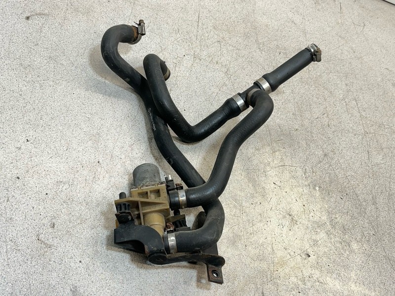 04-06 Mercedes Dodge Sprinter T1N Van Auxiliary Heater Control Valve Hoses