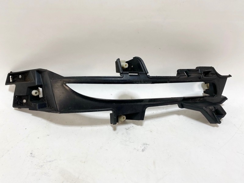 17-20 JAGUAR F-PACE REAR BUMPER RIGHT SIDE FOG LIGHT SUPPORT MOUNT BRACKET OEM