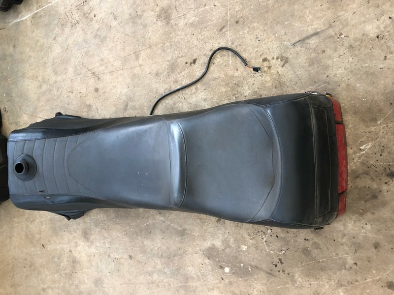 Polaris Snowmobile Classic 500 600 700 Seat FREE SHIPPING TO WI IL IA MN SD ND