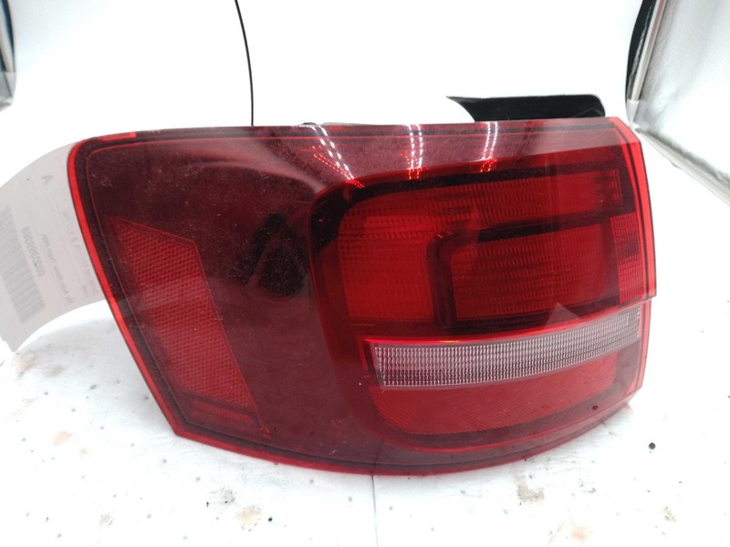 2016 Volkswagen Jetta Left Tail Light Assembly Black OEM 462887 112k Miles