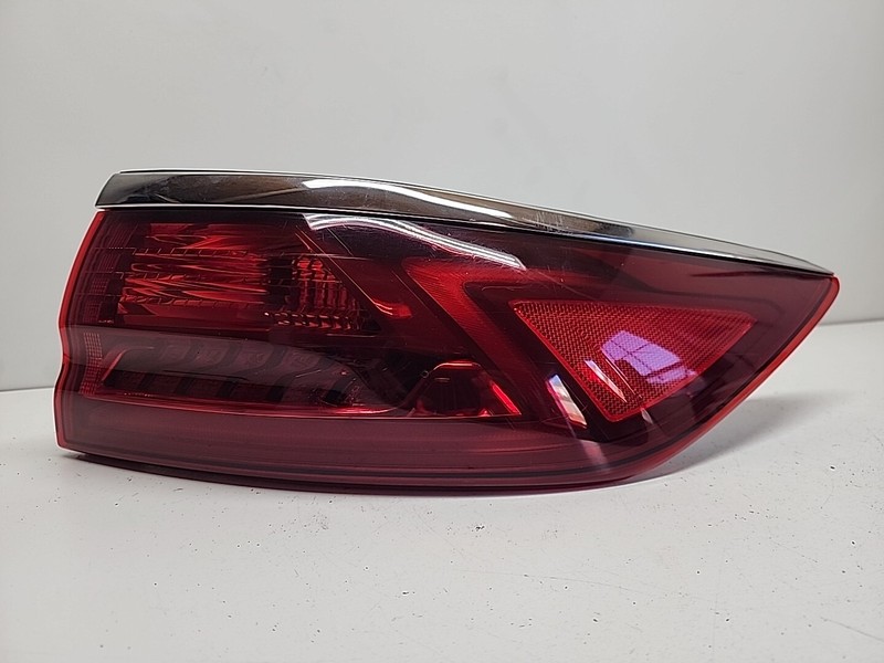92402-F6 | 2017 - 19 Kia CADENZA Passenger Right Tail Light Outer LED OEM RH