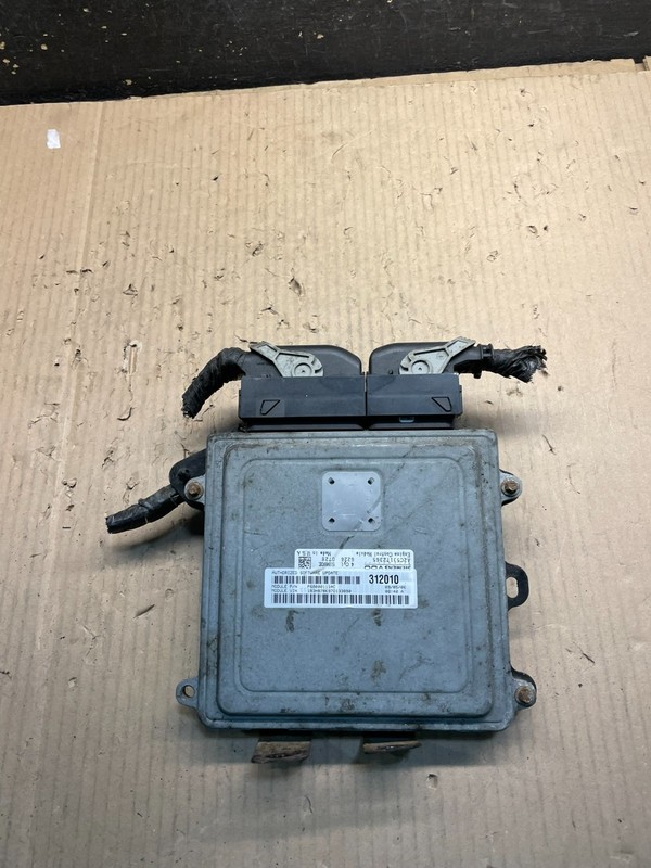 2007 to 2010 Dodge Caliber ECM Engine Computer Module ECU P68000111AC x0825 DG