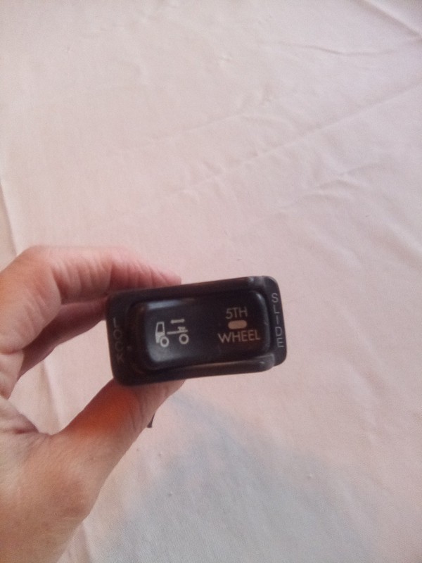 Mack 20QE4182-P2 Fifth Wheel Slide Switch