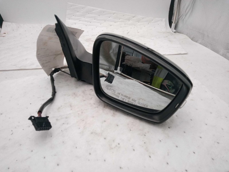 Used Right Door Mirror fits: 2015 Volkswagen Jetta power manual folding heated w