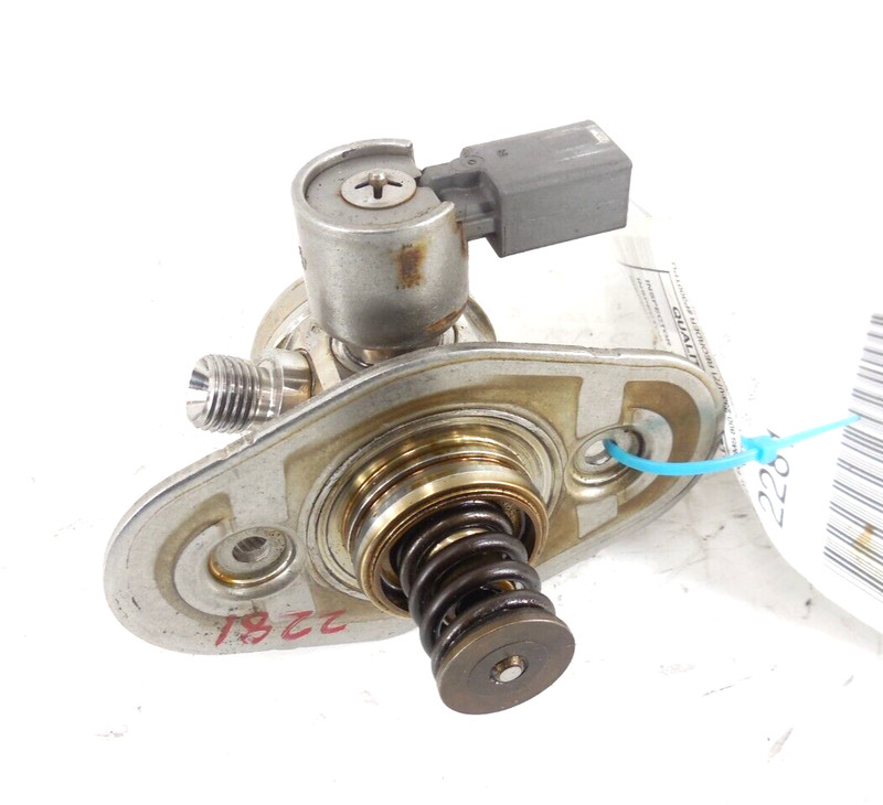 2012-2015 BMW X1 2.0L High Pressure Fuel Pump OEM 1351 7584461