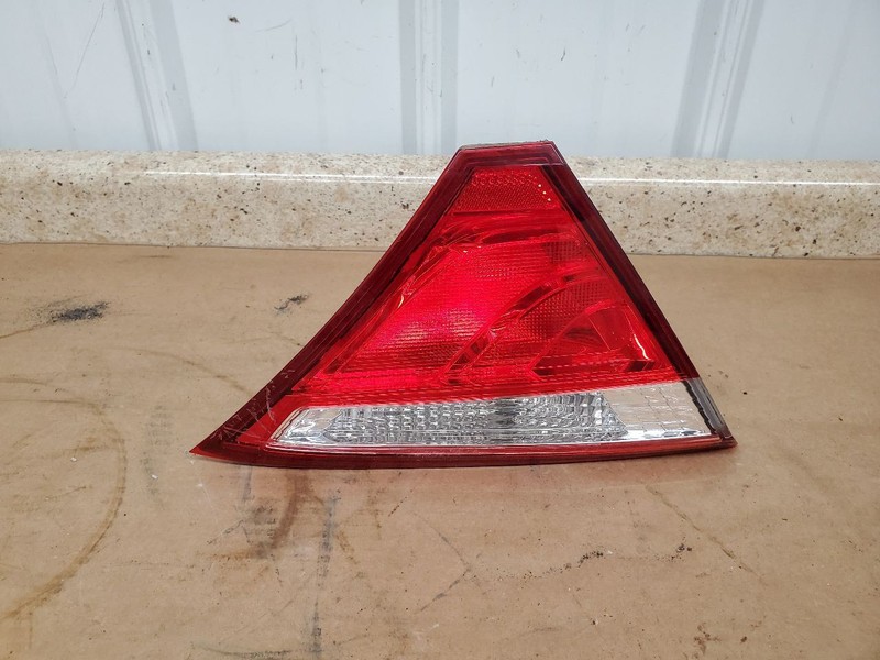 Driver Left Tail Light Decklid Mounted Fits 15-17 CAMRY 292900