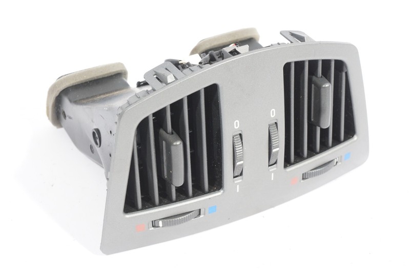 2002 - 2005 745I E65 REAR CENTER AIR VENT OEM