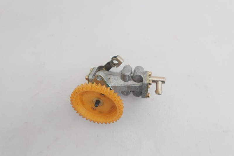 1994 Ski-Doo Mach Z 780 OEM Engine Motor Oil Injection Pump Ass'y