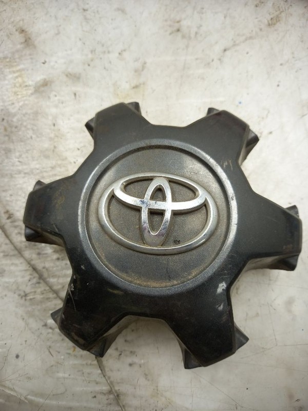 19 TOYOTA TACOMA 16X7 5 Y-SPOKE CENTER CAP DARK GRAY