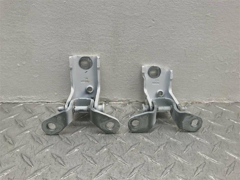 01-06 FORD TRIBUTE DRIVER REAR DOOR HINGES PAIR OEM ZZCA-73-210