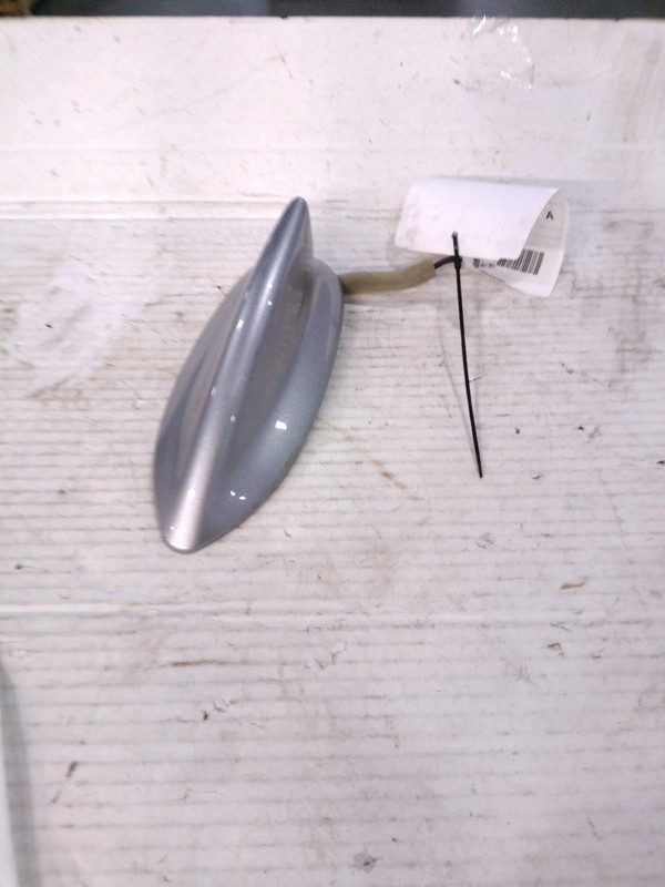 2020 Honda Pilot Roof Antenna Silver Used OEM 6254991 - 92K Miles
