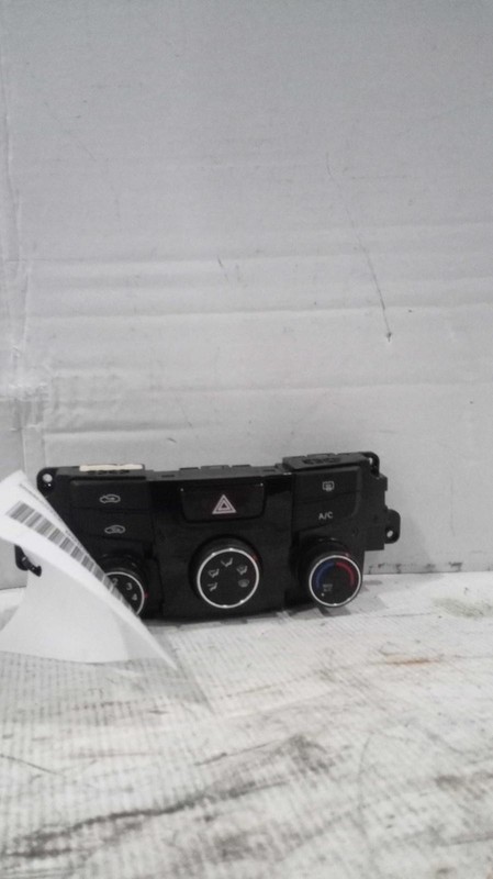 2014 Hyundai Sonata A/C Selector Switch OEM White 134k Miles NJ25-19087-471733
