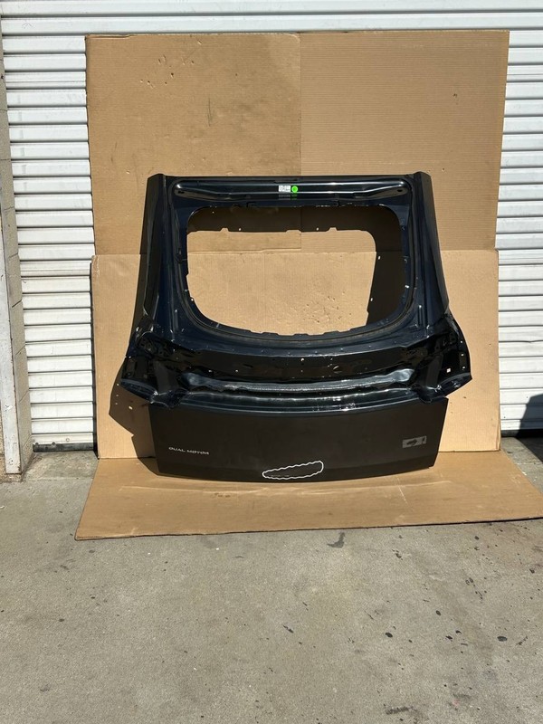 ✅ 2025–2026 Tesla Model Y Juniper Liftgate Tailgate Black 1895730-00 w/dent