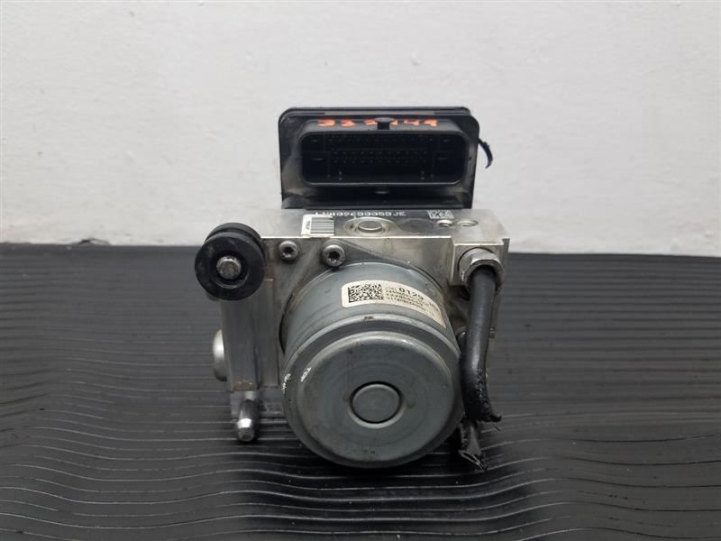 2015 Chevrolet Silverado 2500 ABS Pump Anti-Lock Brake Assembly OEM 23237319