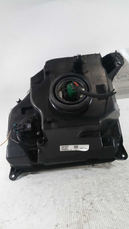 Used Left Headlight Assembly fits: 2008 Jeep Liberty LHD chrome bezel w/fog lamp