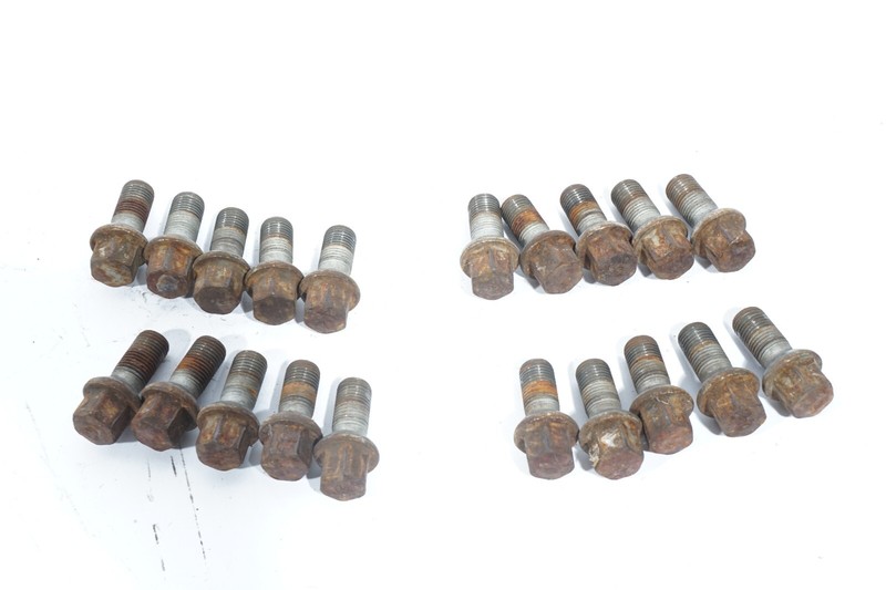 2008-2014 Mercedes C250 C300 W204 Lug Bolts Nuts Set of 20PCS oem