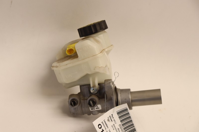 2017-2020 BMW 540I G30 3.0L MASTER CYLINDER W/ RESERVOIR BOTTLE OEM