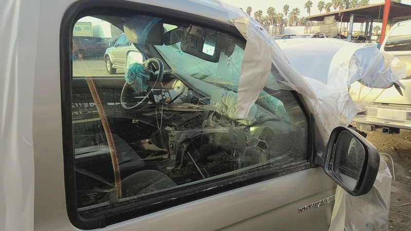 Front Door Glass/window TOYOTA TACOMA Right 95 96 97 98 99 00 01 02 03 04