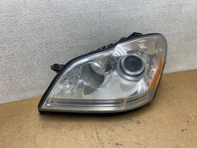 2007 to 2009 Mercedes GL-Class GL450 Headlight Left Driver LH OEM X7260 GD