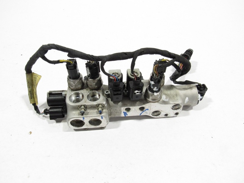 17-23 McLaren 720S 2018 Hydraulic Suspension Pump Valve Block w/Wire Y2