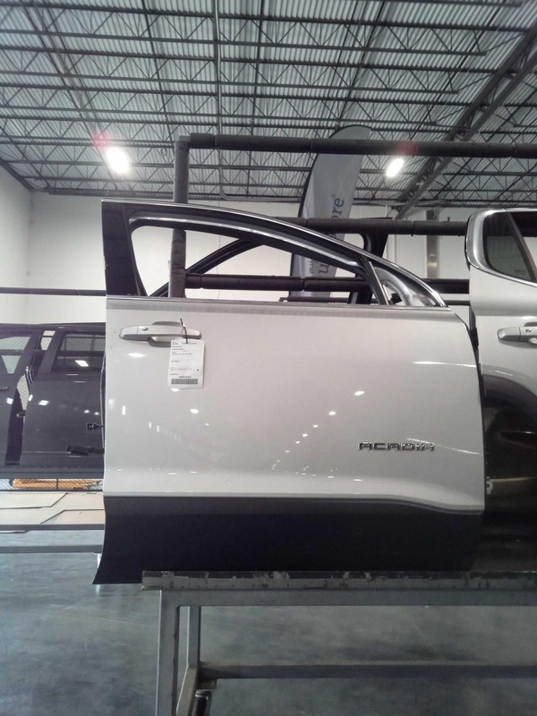 2019 GMC Acadia Right Door White OEM Used 684431 139K Miles