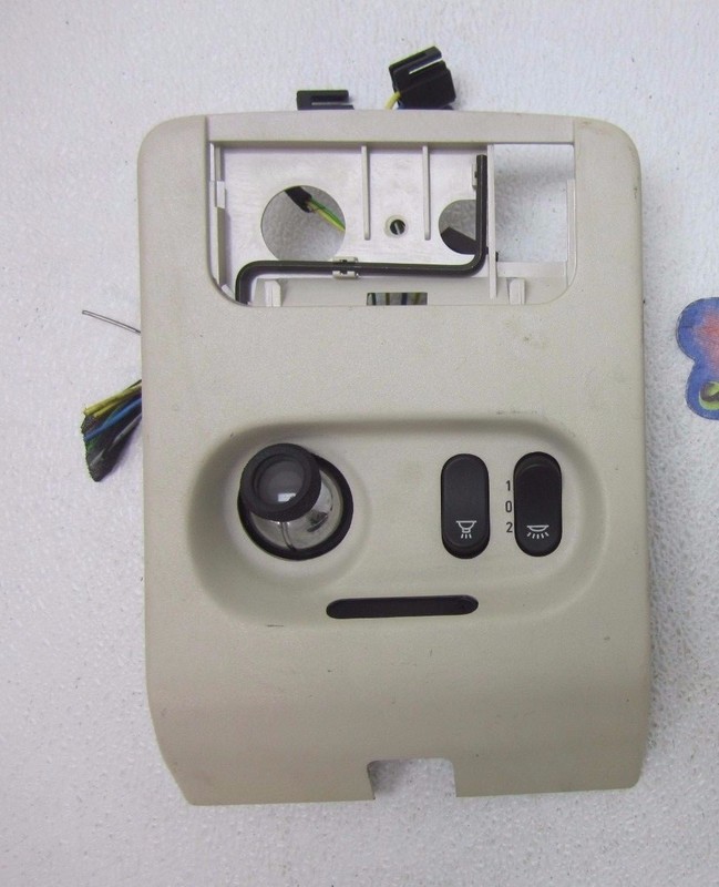 93 94 95 96 97 98 SAAB 9000 DOME LIGHT MAP LAMP SWITCH TRIM PANEL ROOF CONSOLE