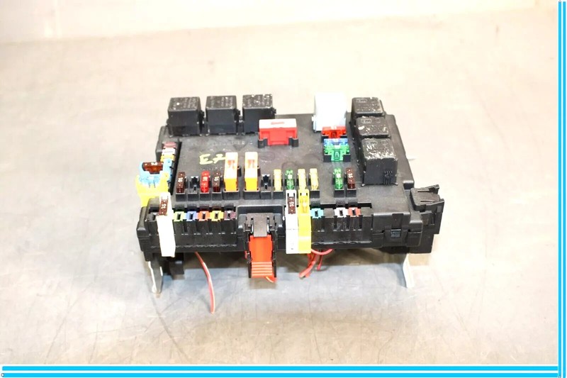 07-09 Mercedes W216 S450 CL550 S550 Rear Trunk Fuse Box Module 2215403250 OEM