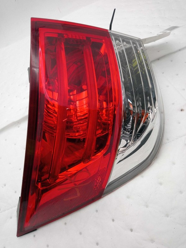 2015 Honda Odyssey Left Tail Light Assembly Grey 109K Miles OEM Quality