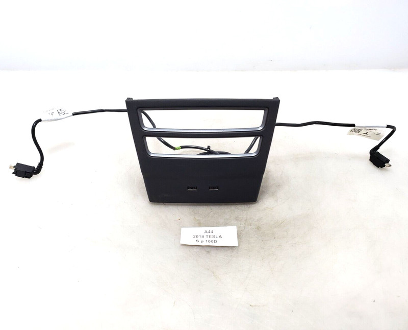 ✅ 16-20 OEM Tesla Model X S Center Console Rear Air Vent Bezel Trim w/ Cables