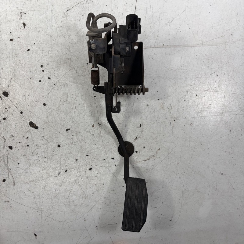 00-02 Honda Passport Accelerator Gas Pedal 8-97333-413-0 OEM