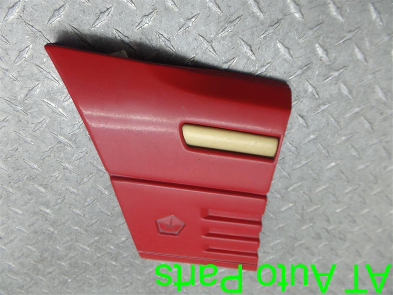 (93-96) Jeep Grand Cherokee LEFT FRONT DRIVER Side Fender Lower Molding 55295333