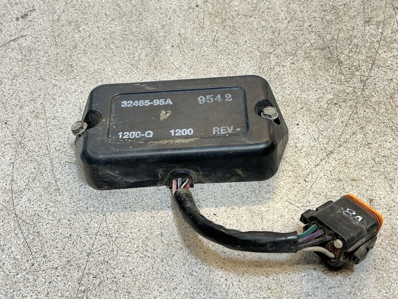 96 Harley Davidson XL 1200 Sportster Ignition Module Igniter CDI XL1200 32465-95