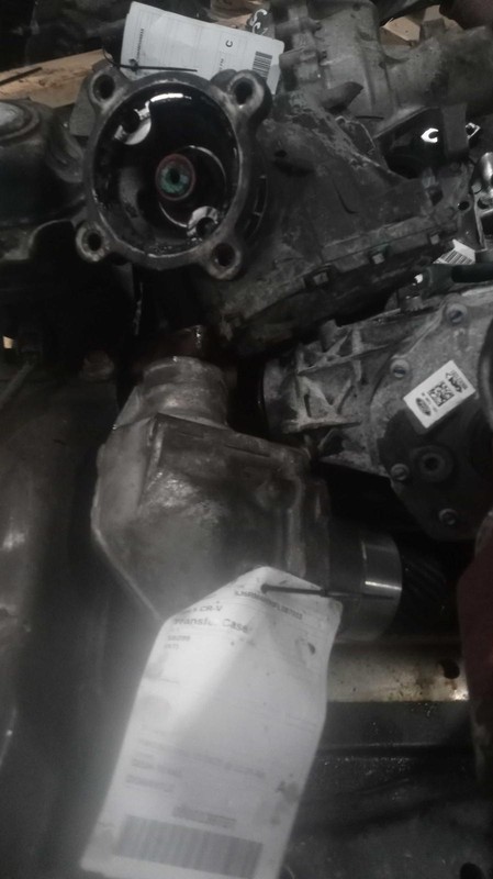 2015 Honda CR-V Transfer Case Assembly OEM 290005LJ000 110K Miles Silver