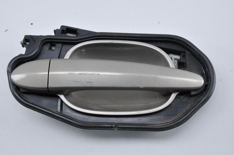 BMW 5-Series E60 Front Right RH Door Handle OEM 2004 - 2010