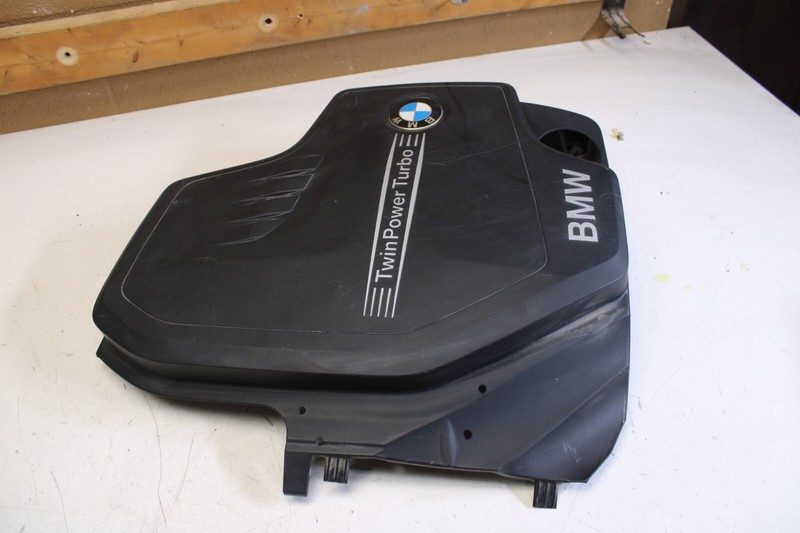 2013-16 BMW 320I F30 N20 ENGINE TURBO MOTOR IGNITION COIL TRIM COVER PANEL OEM