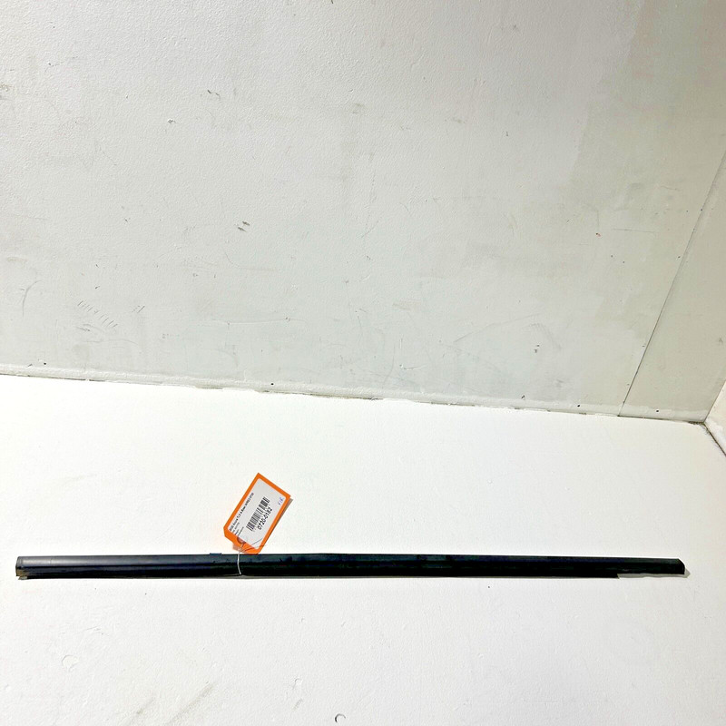 2018-2020 ACURA TLX FRONT RIGHT PASSENGER SIDE DOOR WINDOW BELT MOLDING OEM